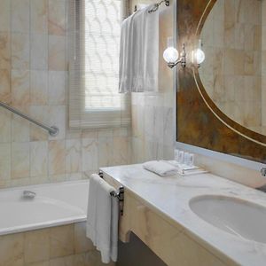 Executive King Suite